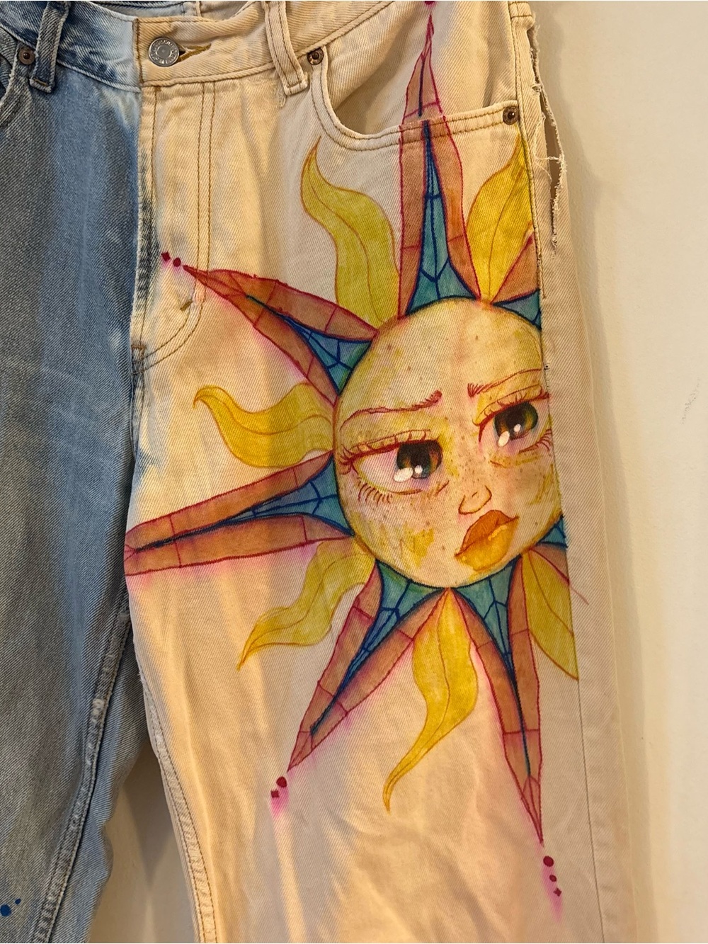 Vtg Levi's 560 Jeans Hand Painted 34x30 Loose Tapered Celestial Art Sun Festival - Picture 8 of 12